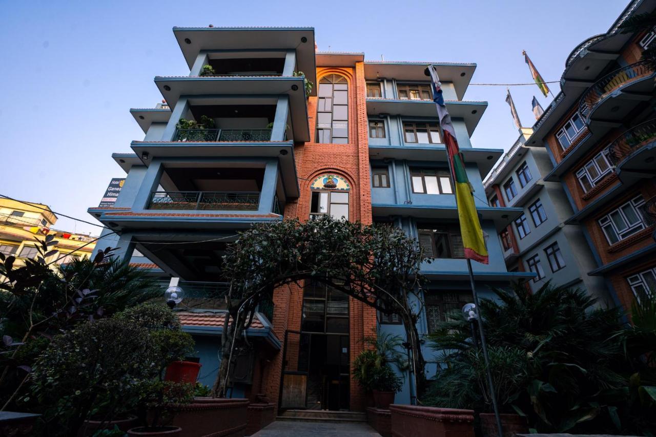 Hotel Ganesh Himal Катманду Экстерьер фото